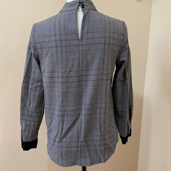 Top - Picture 3 of 4